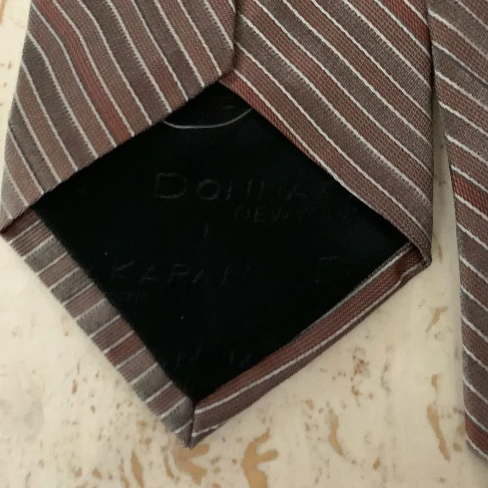 👔1 Nwt donna karen tie + 1